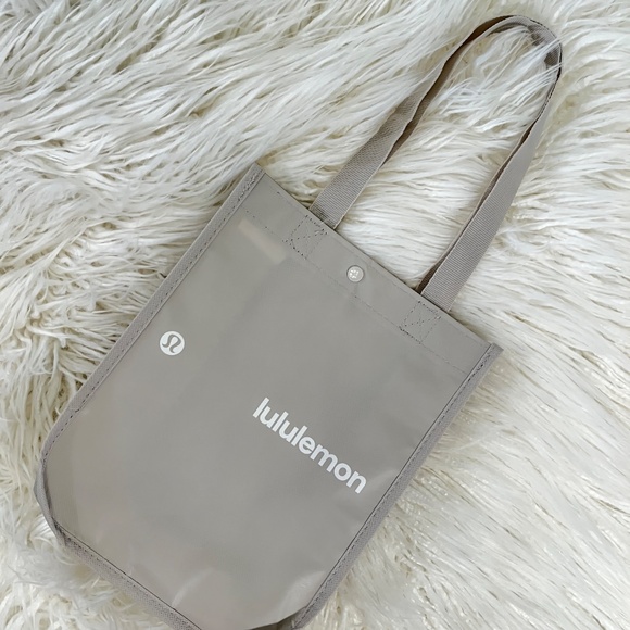 Lululemon "Lululemon reusable tote in grey" NWT - Picture 2 of 5